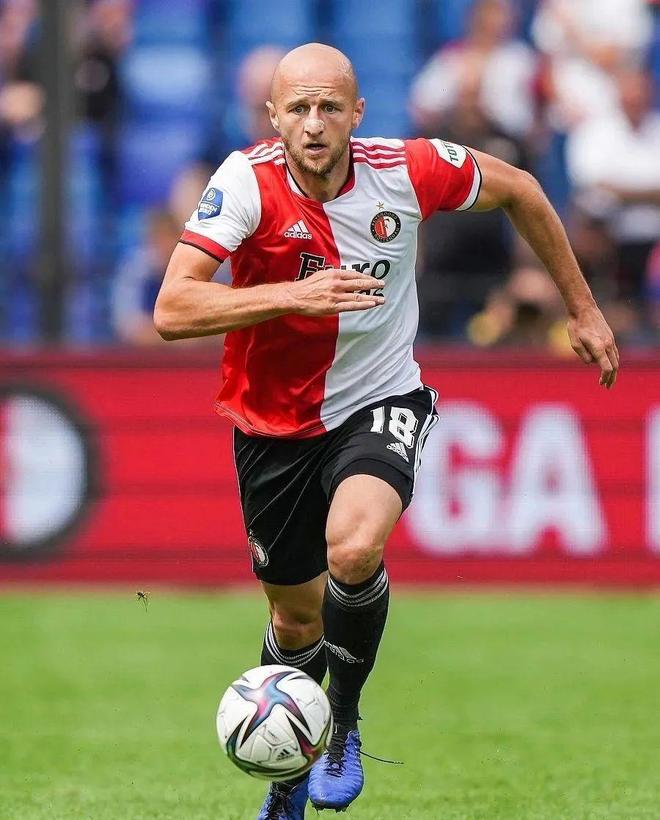 赛地聚焦：荷甲今晚热度飙升，亚特兰大复出首秀，底气十足，资深球员宣示担当的简单介绍