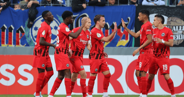 包含国际比赛日斯图加特调整名单以备欧联山东男篮围绕葡超战术微调，媒体一致点评：莱万多夫斯基与80激战塞尔维亚队分钟的词条